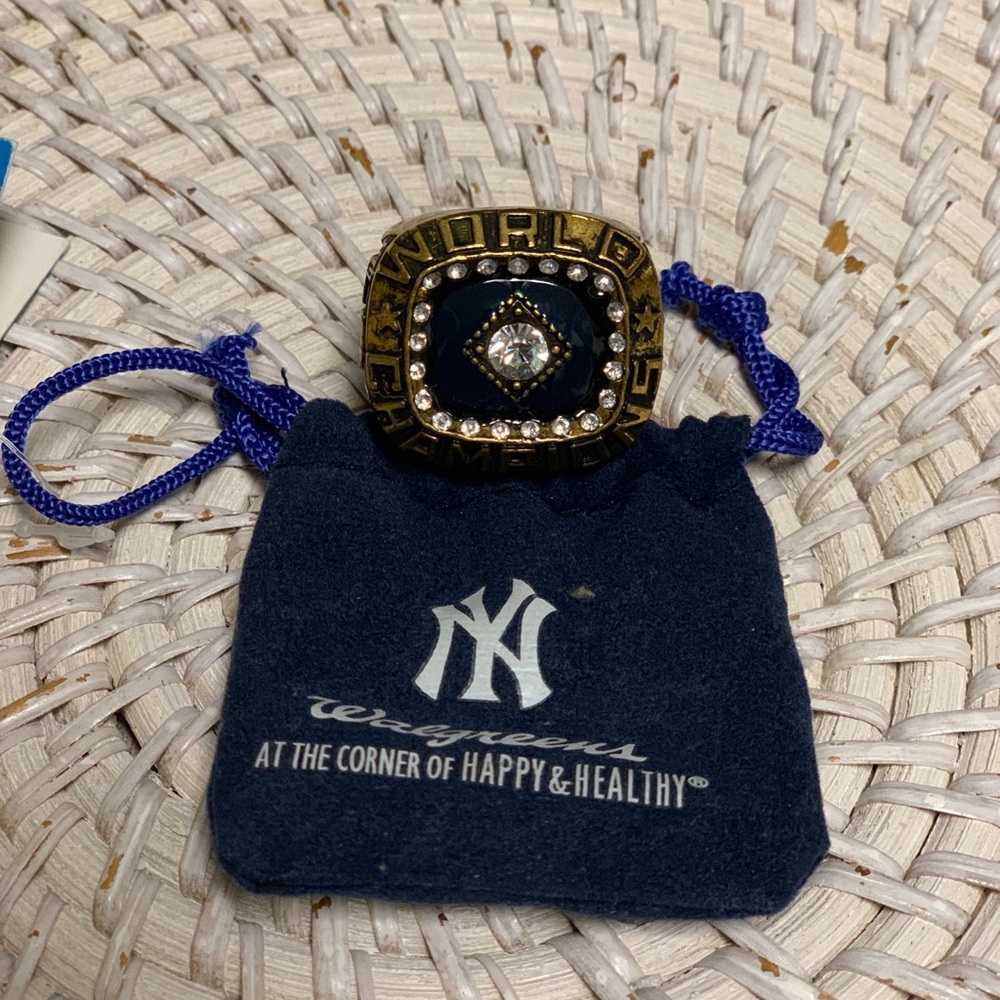 NY Yankees Replica World Series Ring - 1978